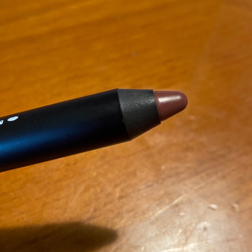 NARS Satin Lip Pencil Bansar ๐ - Picture 7 of 11
